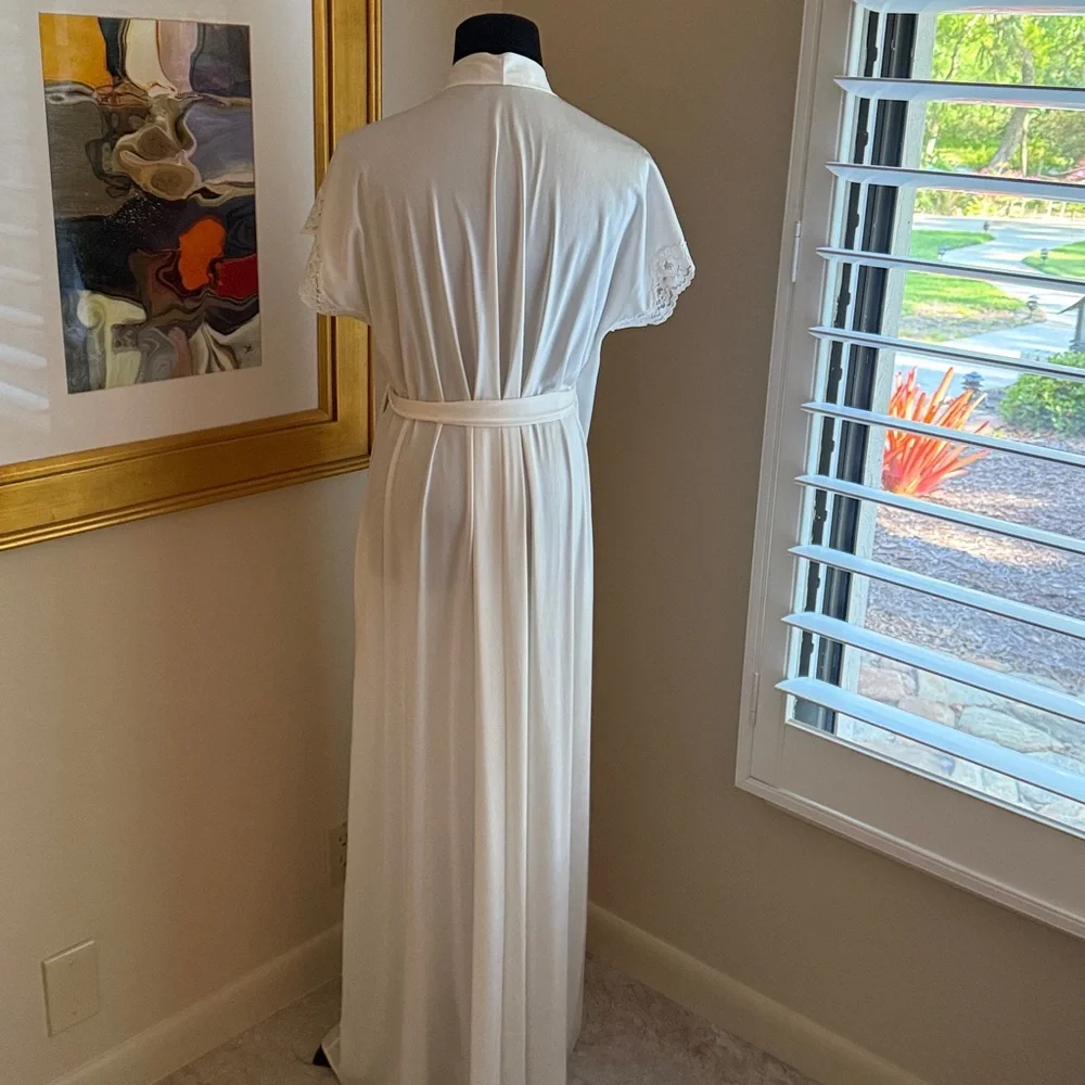 Vintage Saks Fifth Avenue Ralph Montenero Dressing Gown Peignoir Made in USA